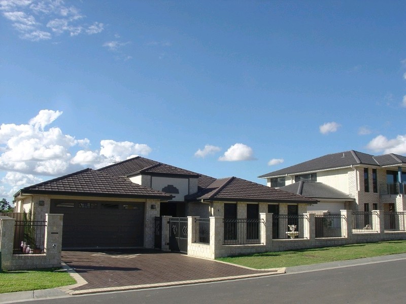 8 William Close, Doolandella QLD 4077