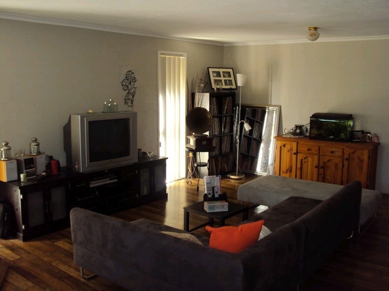 259 Clifton Drive, North Maclean QLD 4280