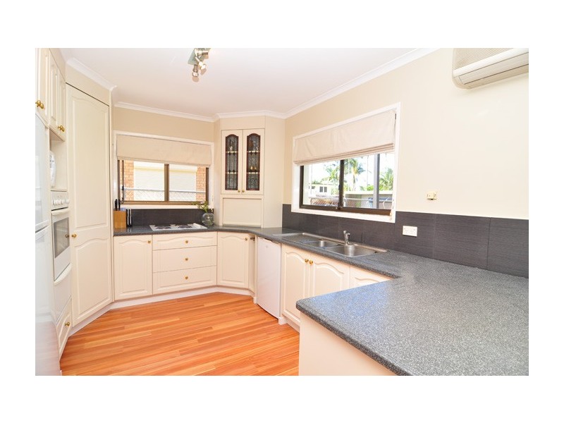 32 Bywater Street, Hillcrest QLD 4118