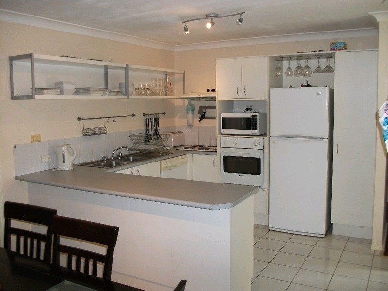 6 Paroo Place, Hillcrest QLD 4118