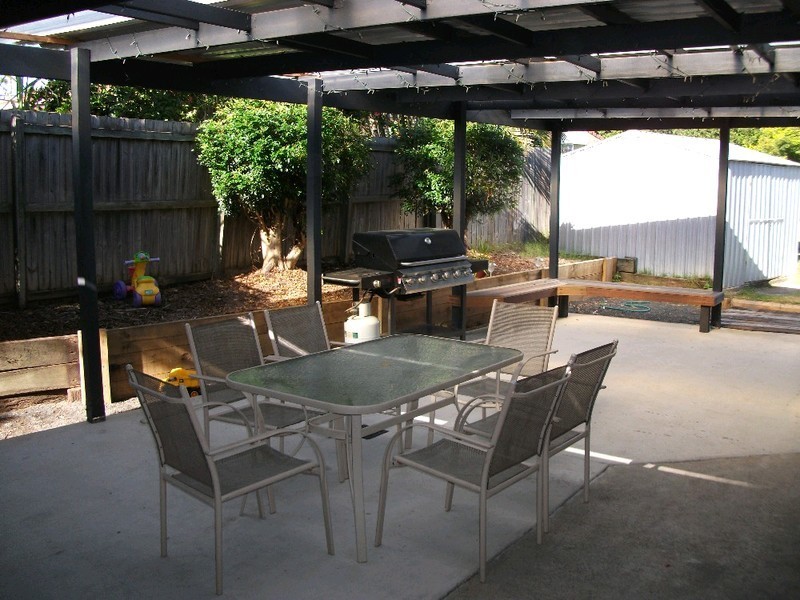 6 Paroo Place, Hillcrest QLD 4118