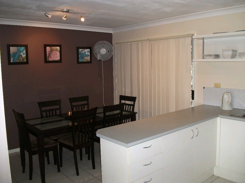 6 Paroo Place, Hillcrest QLD 4118