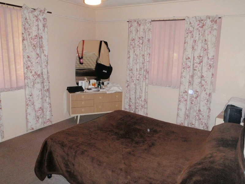 18 Janice Street, Gailes QLD 4300