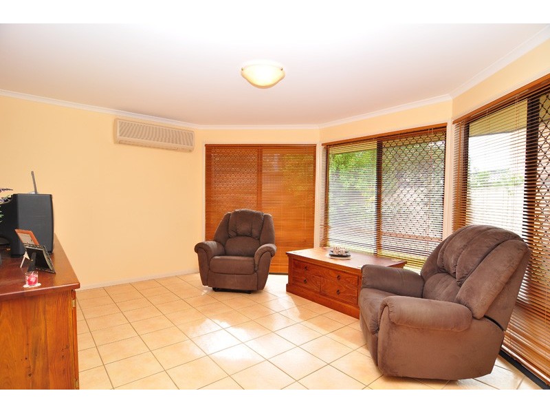 20 Cornell Close, Regents Park QLD 4118