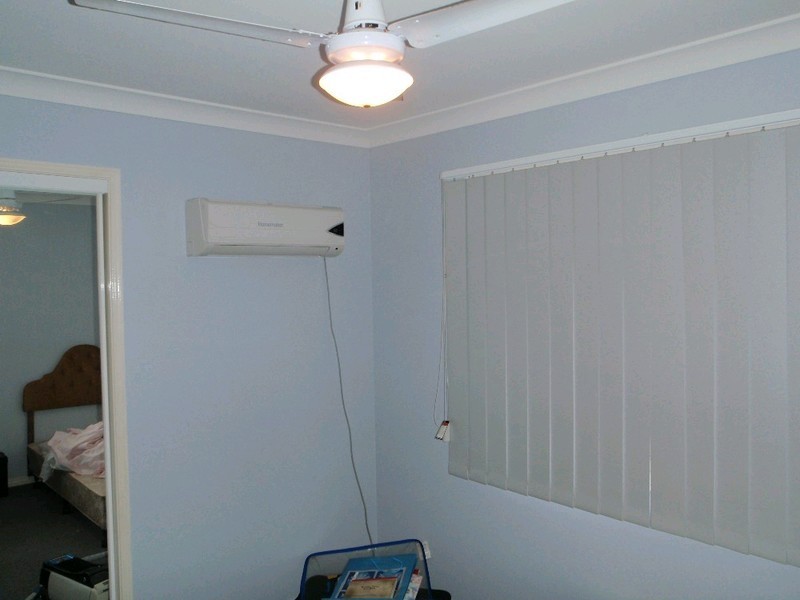 52 Bushland Drive, Regents Park QLD 4118