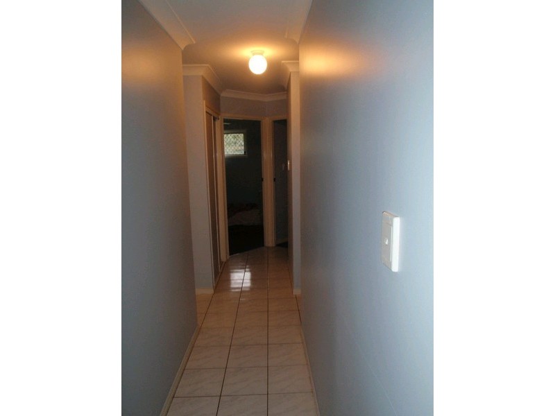 52 Bushland Drive, Regents Park QLD 4118