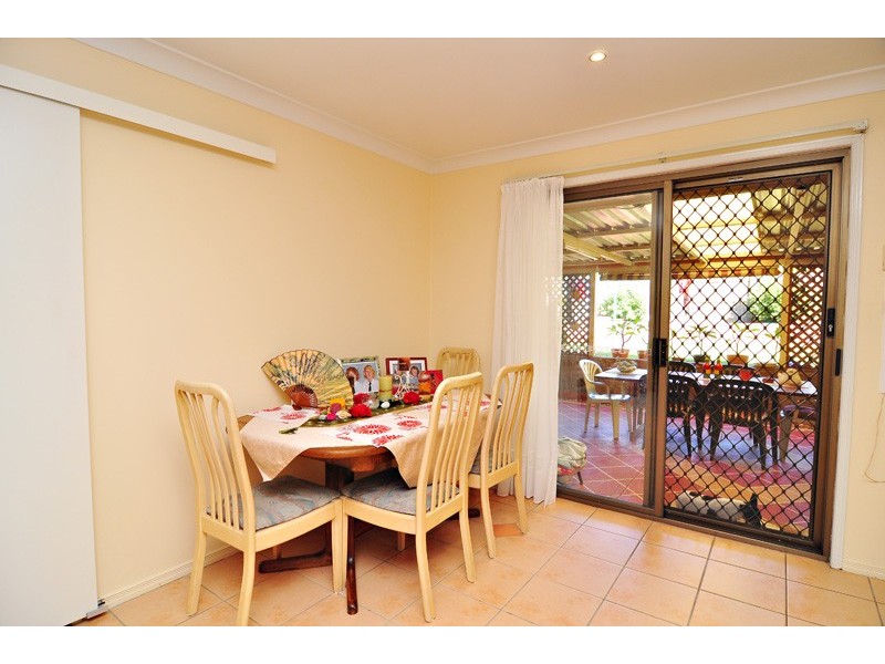 111 Estramina Road, Regents Park QLD 4118