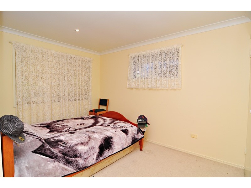 111 Estramina Road, Regents Park QLD 4118
