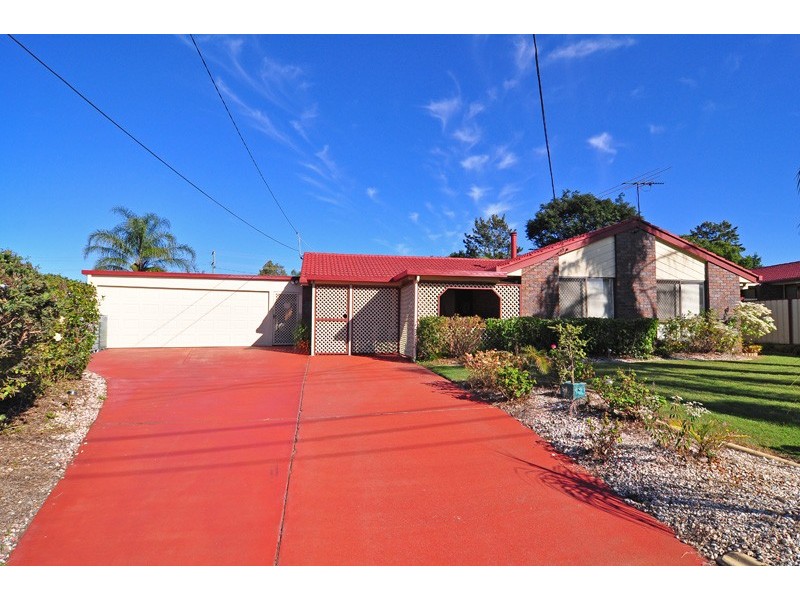 111 Estramina Road, Regents Park QLD 4118