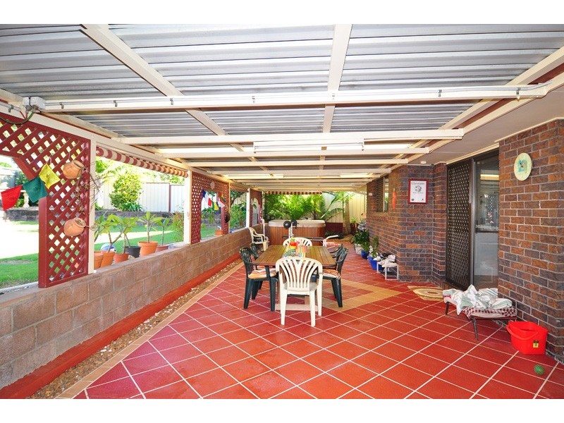 111 Estramina Road, Regents Park QLD 4118