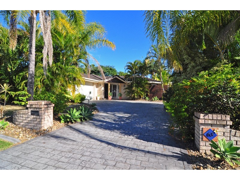 63 Bannockburn Crescent, Parkinson QLD 4115
