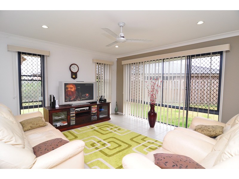 12 Pebbles Court, Berrinba QLD 4117