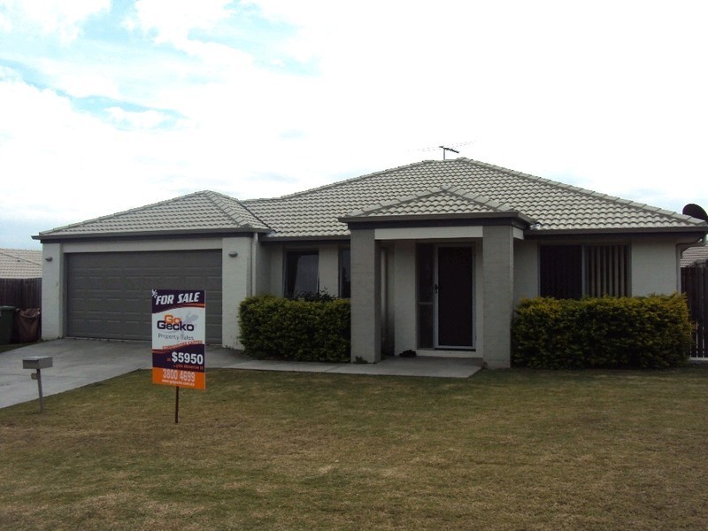 31 Sunrise Crescent, Regents Park QLD 4118