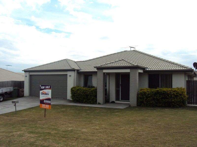 31 Sunrise Crescent, Regents Park QLD 4118