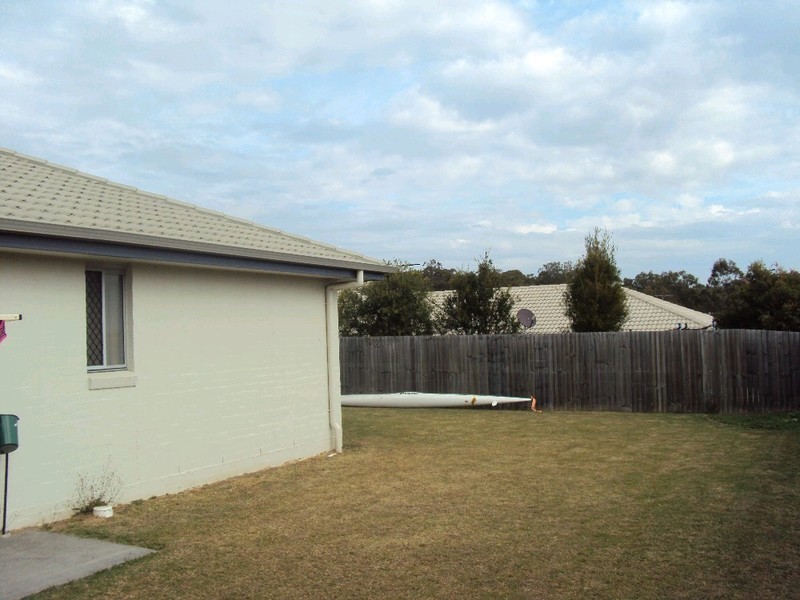 31 Sunrise Crescent, Regents Park QLD 4118