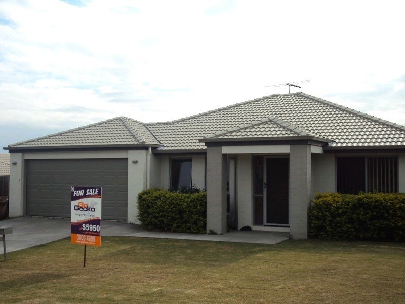 31 Sunrise Crescent, Regents Park QLD 4118