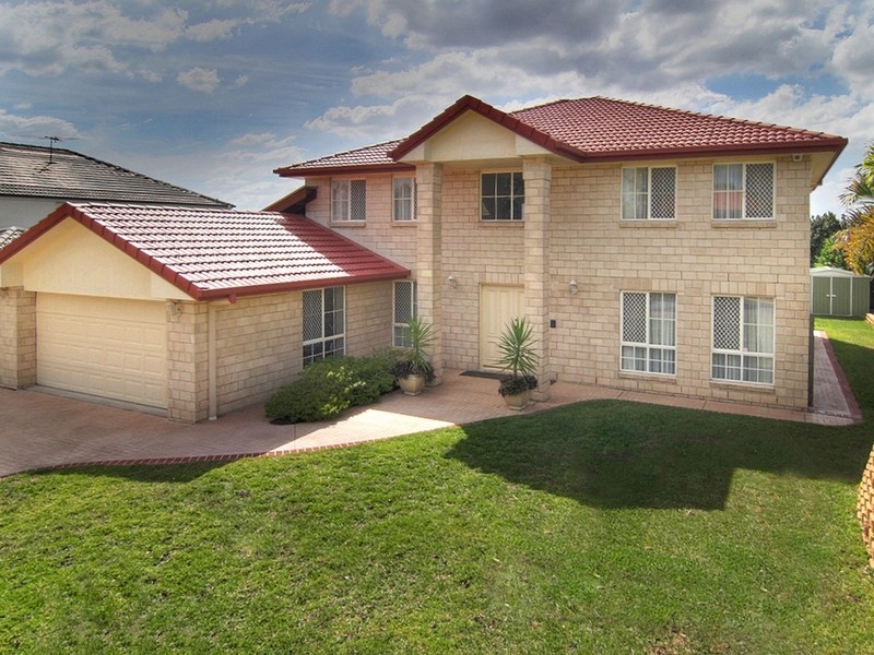 8 Hamersley Place, Parkinson QLD 4115