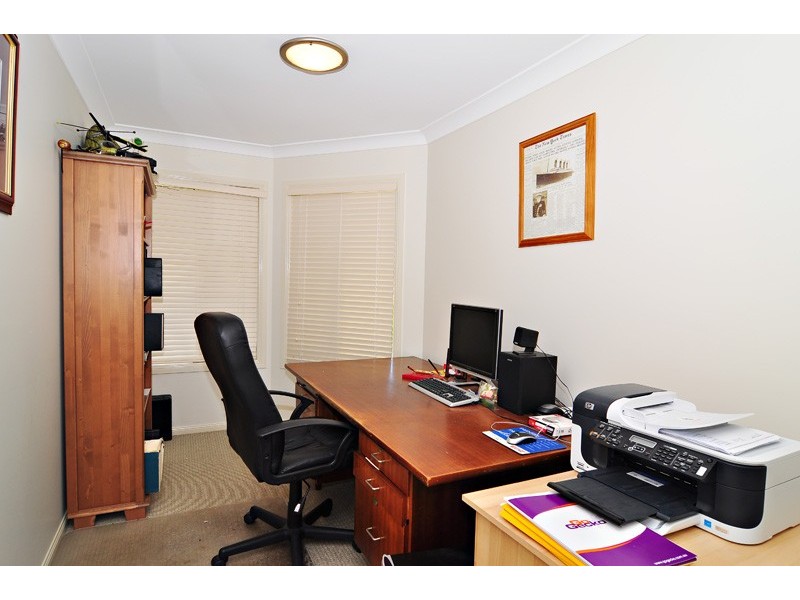 15 Tarra Place, Parkinson QLD 4115