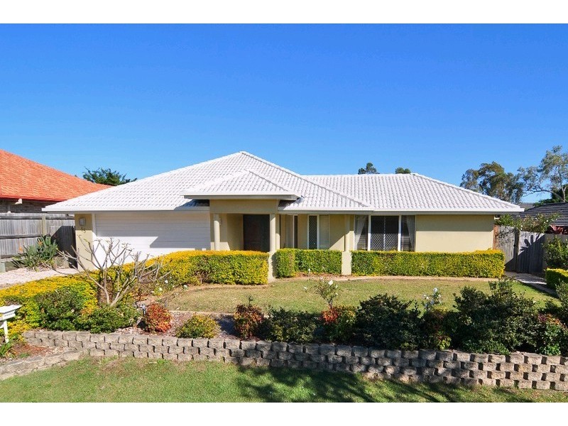 15 Tarra Place, Parkinson QLD 4115