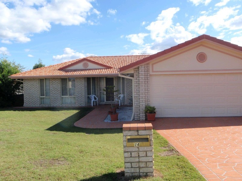 14 Yellowstone Place, Parkinson QLD 4115