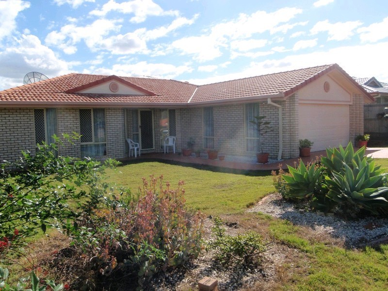 14 Yellowstone Place, Parkinson QLD 4115