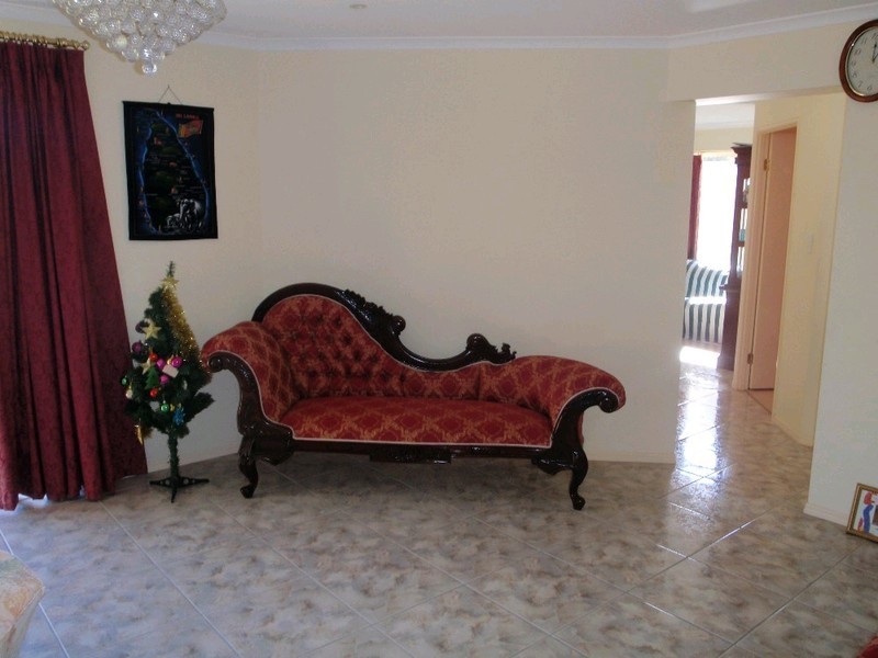 14 Yellowstone Place, Parkinson QLD 4115