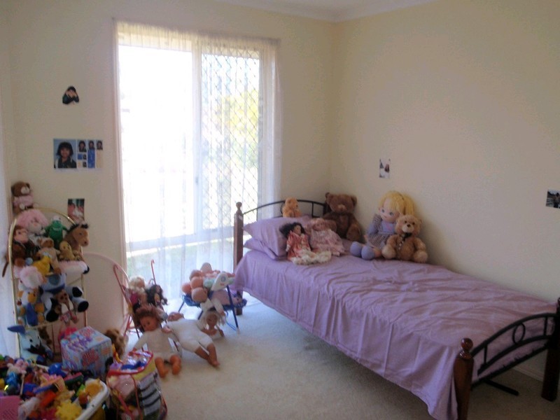 14 Yellowstone Place, Parkinson QLD 4115