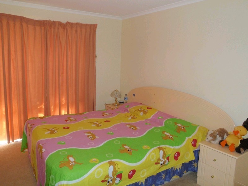 14 Yellowstone Place, Parkinson QLD 4115