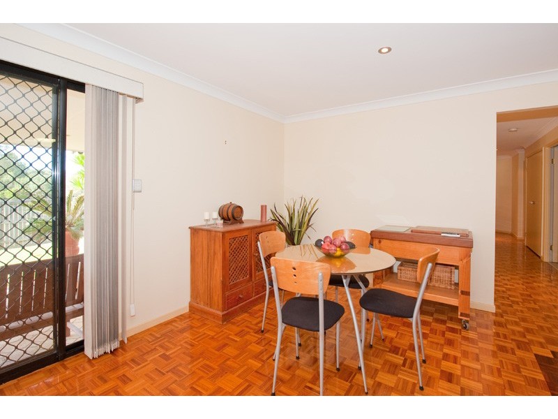 12 Calliandra Place, Calamvale QLD 4116