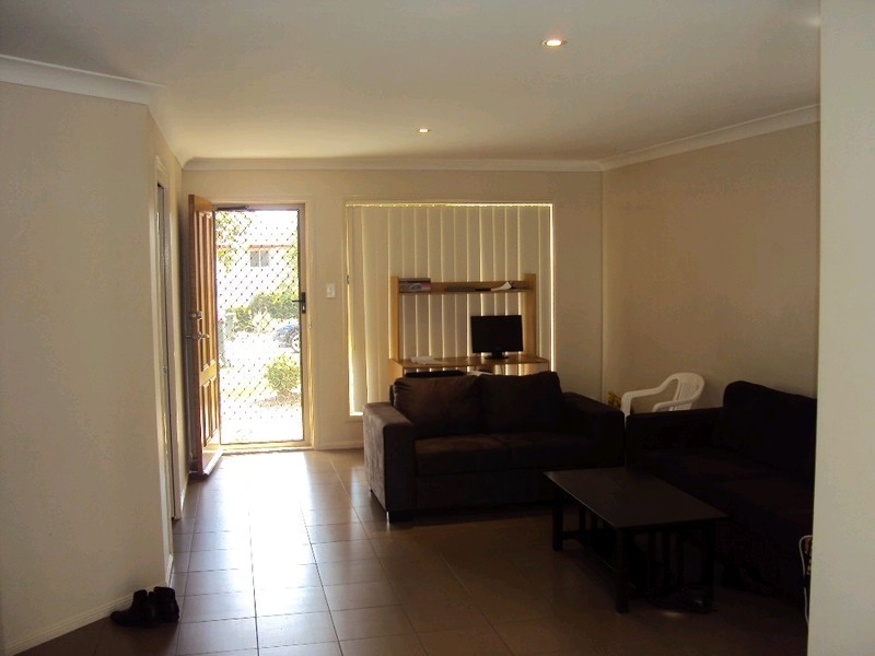64/18 Mornington Court, Calamvale QLD 4116