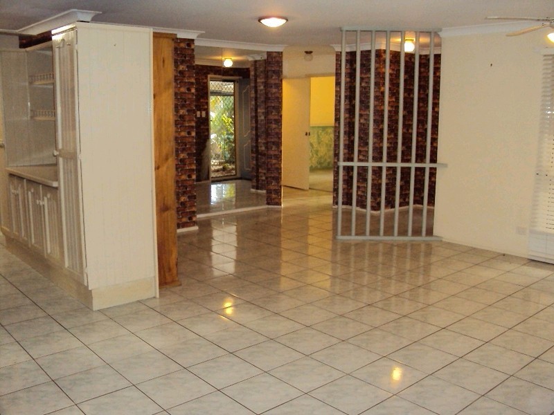 2 Colburn Court, Boronia Heights QLD 4124