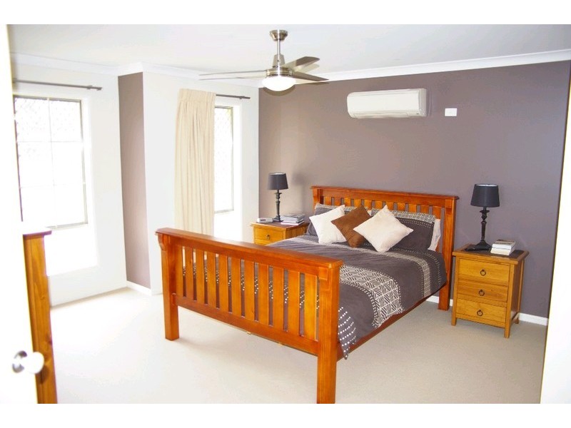 48 Ithaca Way, Forest Lake QLD 4078