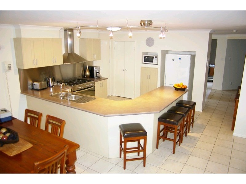 48 Ithaca Way, Forest Lake QLD 4078