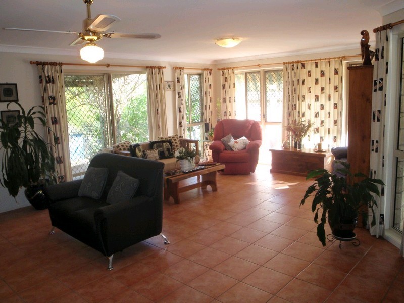 88 River Oak Drive, Jimboomba QLD 4280