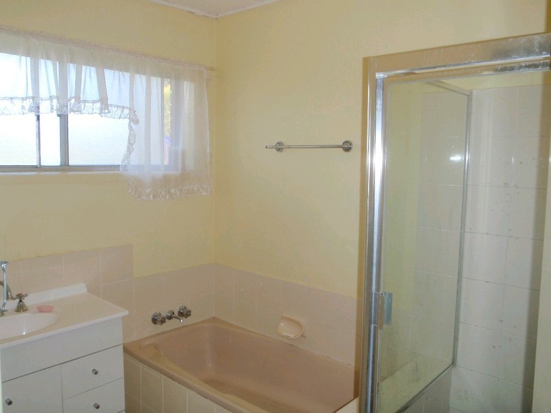 222 Browns Plains Road, Browns Plains QLD 4118