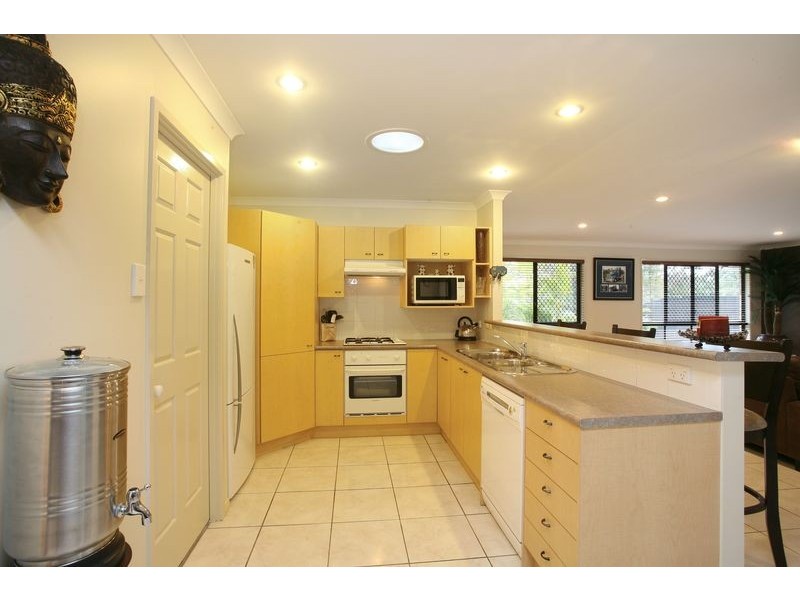 4 Benjamina Court, Regents Park QLD 4118