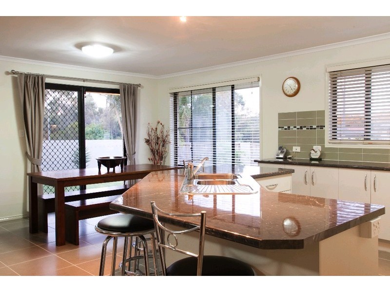 7 Bluebell Place, Calamvale QLD 4116