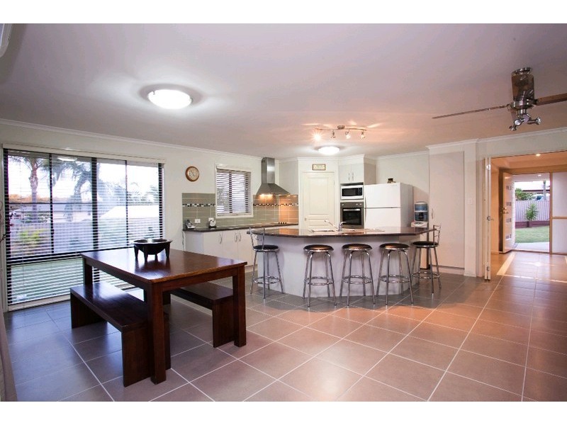 7 Bluebell Place, Calamvale QLD 4116