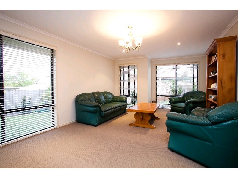 7 Bluebell Place, Calamvale QLD 4116