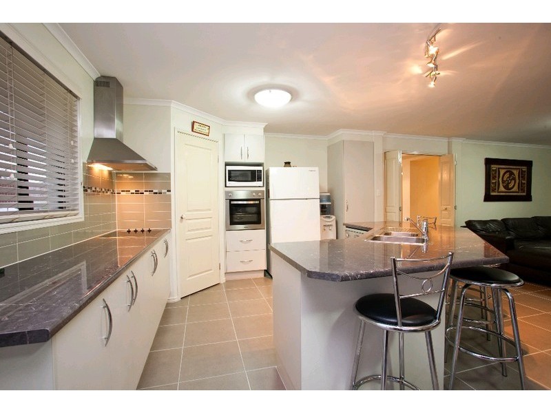 7 Bluebell Place, Calamvale QLD 4116