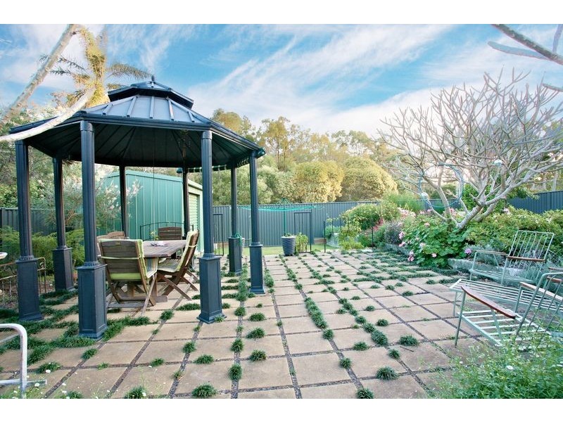 6 Ethion Drive, Regents Park QLD 4118