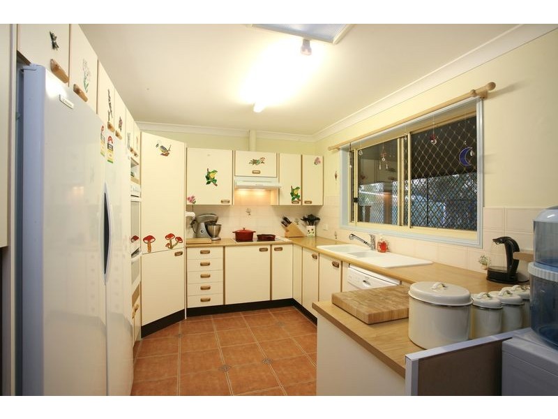 6 Ethion Drive, Regents Park QLD 4118