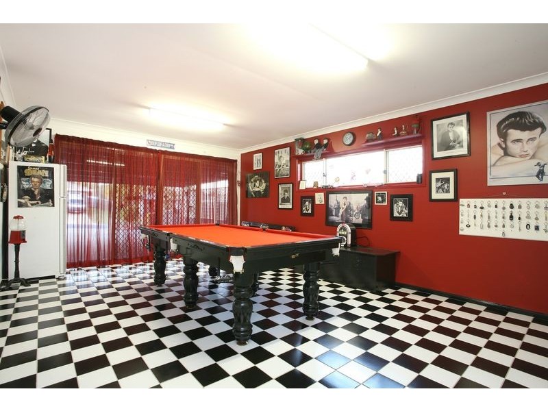 6 Ethion Drive, Regents Park QLD 4118