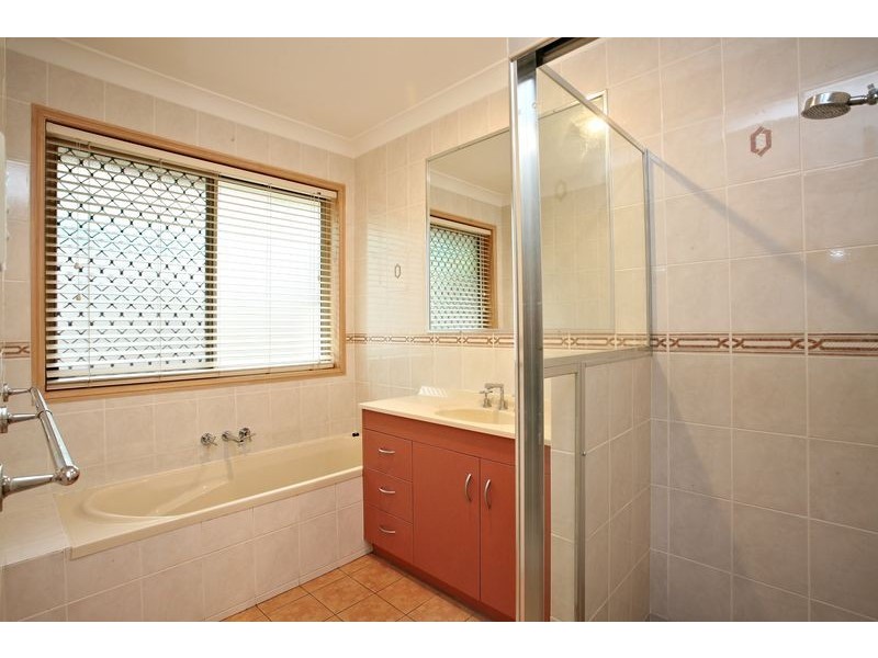 4 Stowe Street, Forest Lake QLD 4078