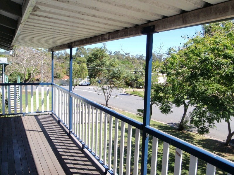 16 Parkland Avenue, Browns Plains QLD 4118