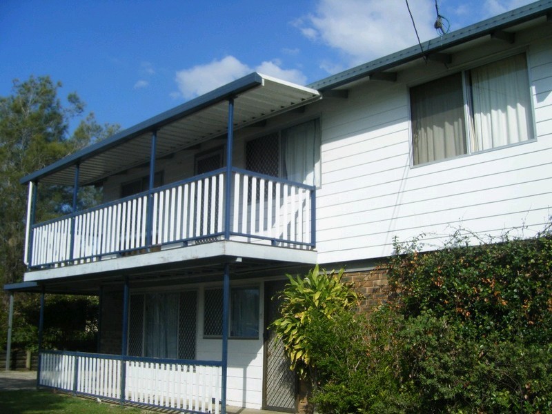 16 Parkland Avenue, Browns Plains QLD 4118