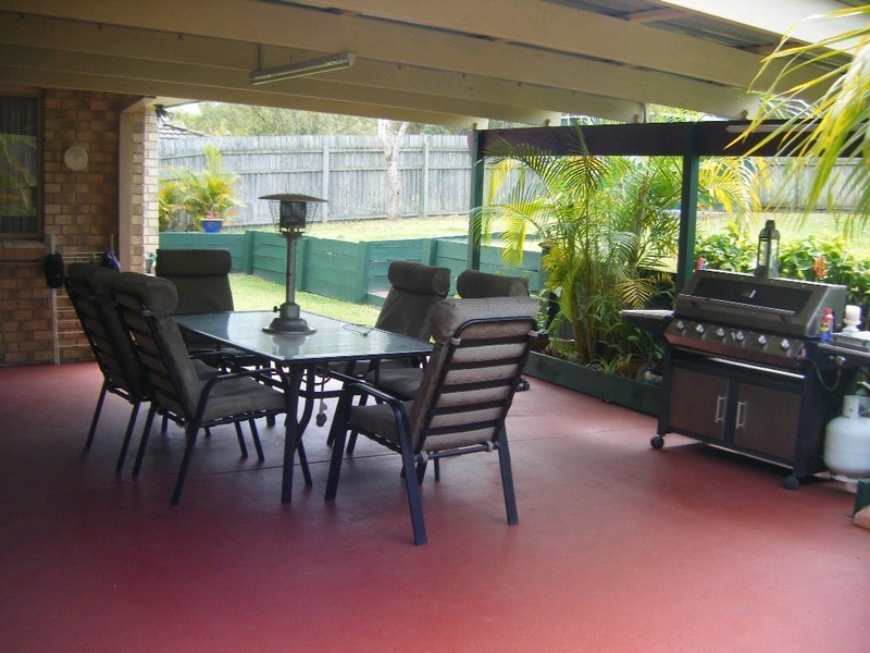 68 Berkley Drive North, Browns Plains QLD 4118