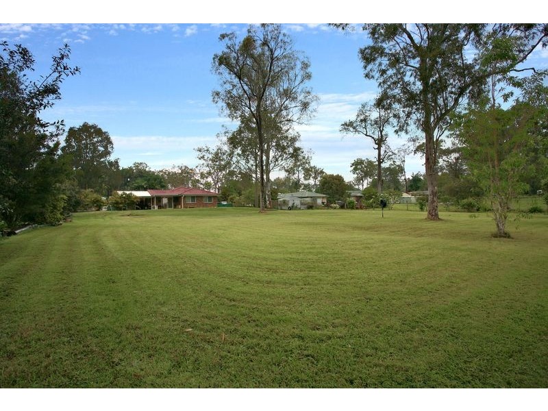 182 Carter Road, Munruben QLD 4125