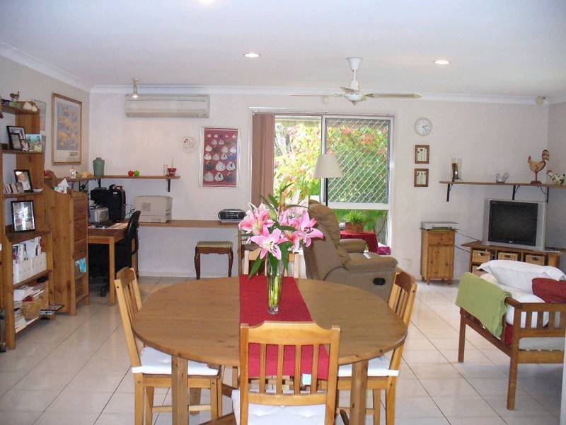 86 Azalea Crescent, Calamvale QLD 4116