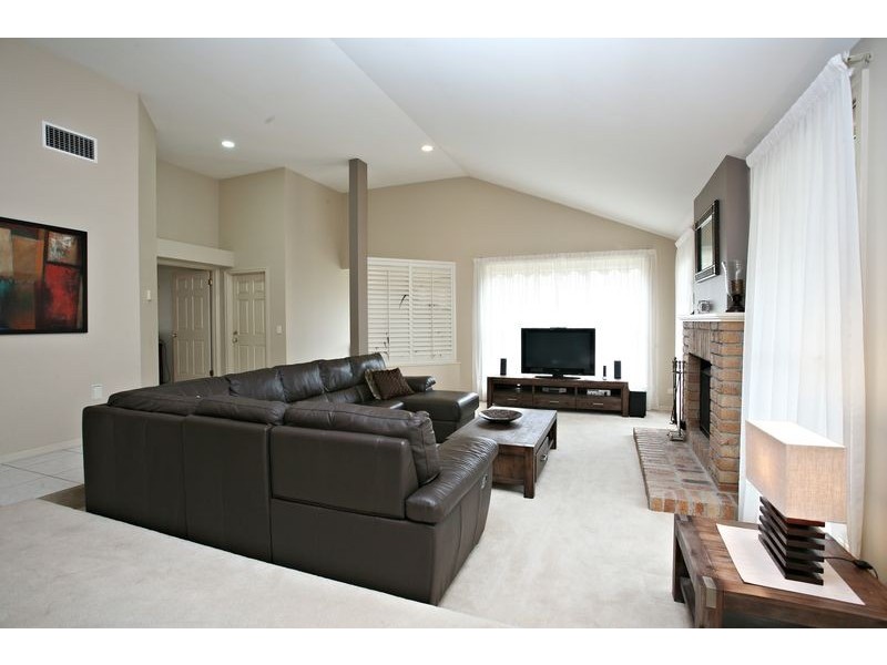 25 Poinsettia Crescent, Calamvale QLD 4116